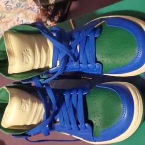 Jordan 1 high Aleali May